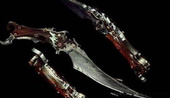 世界上十大禁用的刀 恐怖的血滴子可以摘人头