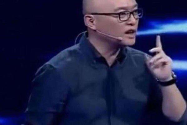孟非怒斥女嘉宾让其滚 节目中观点冲突没说脏话