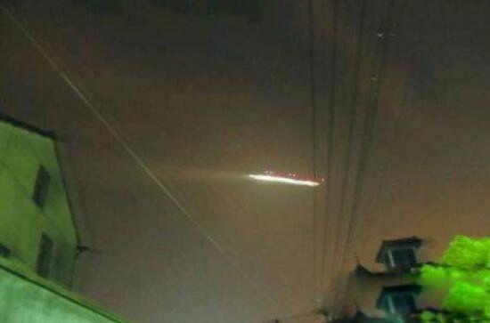 太空飞碟图片真实照片 真实UFO目击事件未解之谜