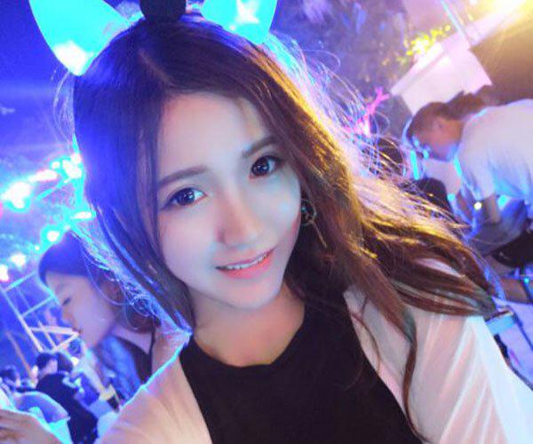 宸荨樱桃黑葡萄事件 不雅视频全网疯传