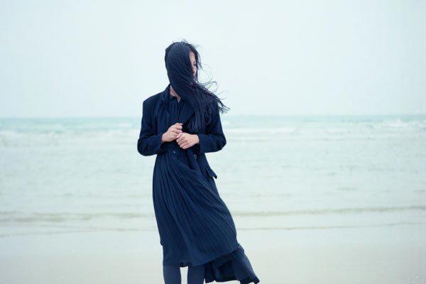 王动wnalmal马桶上抽烟女是谁 因为故宫出名了