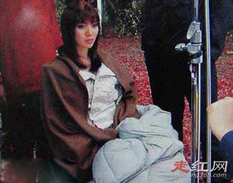 梅艳芳最后一晚医院视频经过 过世的原因是宫颈癌