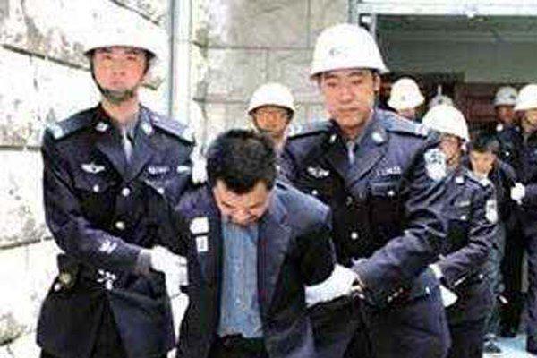 莫磊年轻时有多厉害 如今只能依靠捡破烂为生了