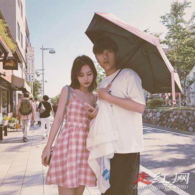 五五开的女友赵梦玥黑历史 自爆一血是怎么回事