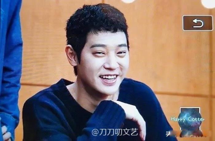 郑俊英事件始末梳理 聊天群内容及8人名单