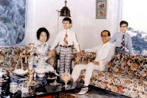 李嘉诚妻子庄月明个人资料及简介 去世的原因