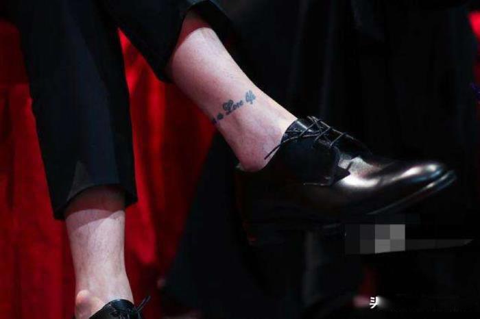 张若昀家世显赫惊呆众人 是一个有骨气的富二代