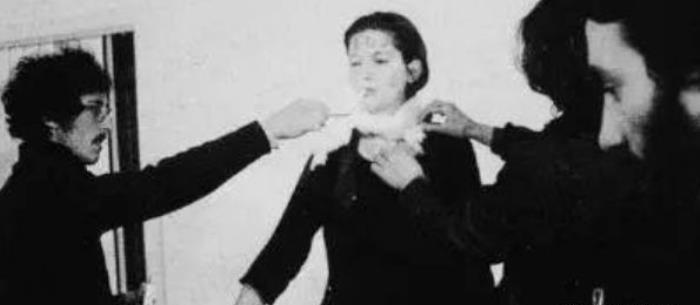 冰恋、秀色、慕残什么意思 心理变态型行为艺术