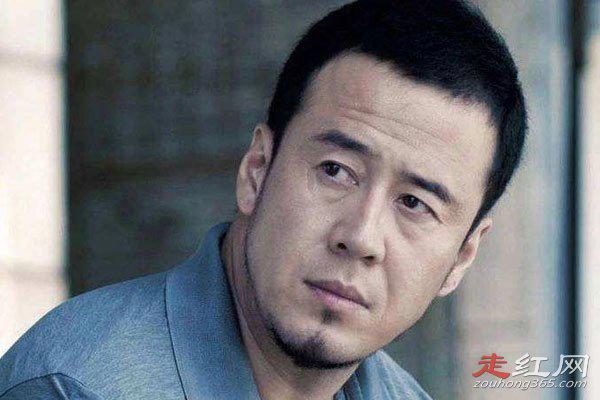 杨坤老婆是白雪吗 此时他还是单身的状态