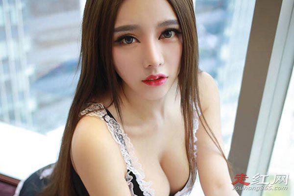 女主播璐璐30秒怎么回事 肩带滑落、意外曝光等事件