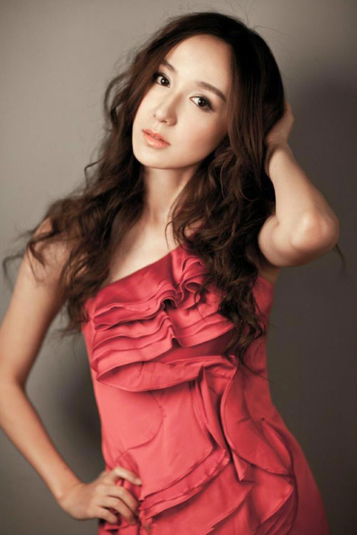 娄艺潇潜规则门事件真相 经不起推敲的谣言罢了