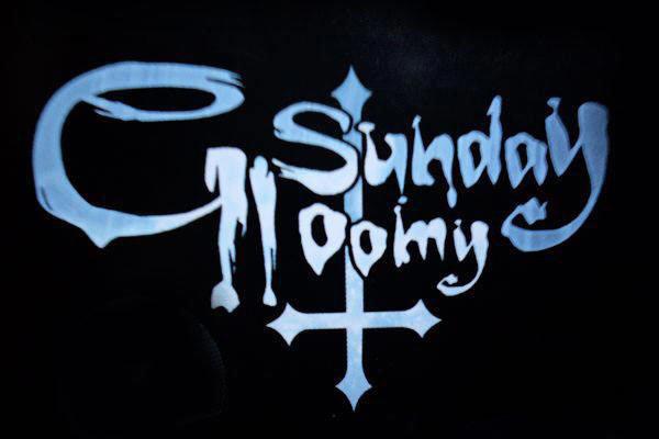 黑色星期天的真实故事 心态不好的人一般都会自杀