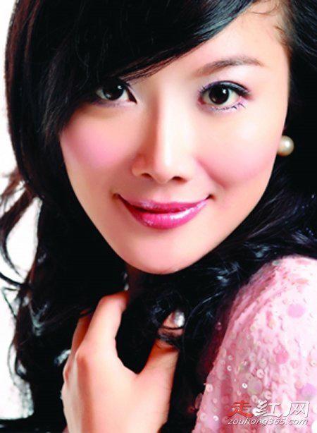 张近东是怎么发家的 老婆陈怡资料近照长什么样