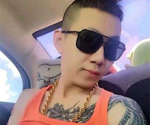 王小源快手永久封原因 直播中的水太深了