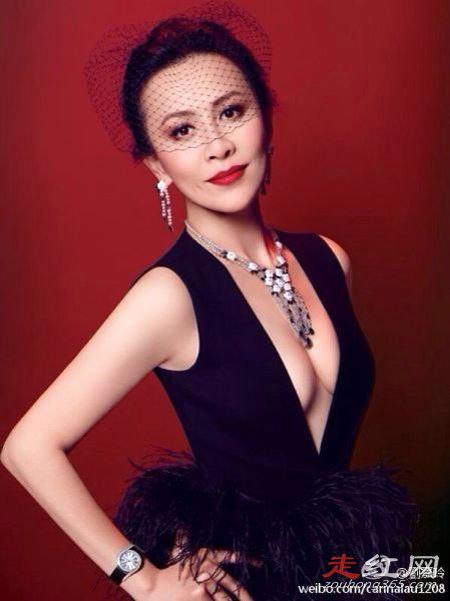 模特刘嘉玲大胆图片怎么回事 娱乐圈可能没有人认识