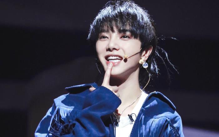 华晨宇张碧晨什么时候在一起 都是歌手十分登对