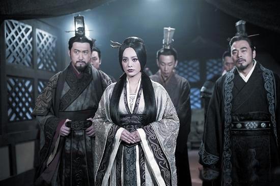 宁静个人资料简历儿子 长相极具异域风情的演员