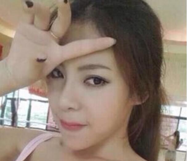 谭晓彤在哪个直播平台 这么漂亮的姑娘脑子不好使