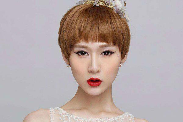 变性人汪欣蕾跨越性别 变性前后对比照