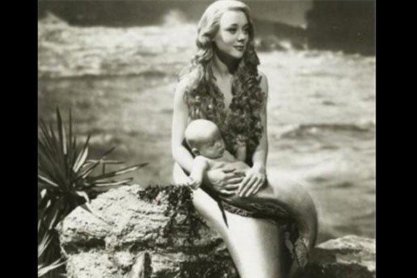 1991南斯拉夫美人鱼化石照片 看上去颇为恐怖吓人