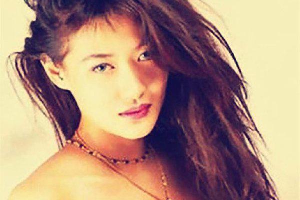 陈宝莲养小鬼 点火焚烧枕头照明找鬼