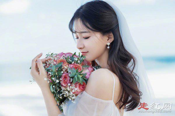 戚蓝尹的简介黑历史 竞迹中露底还撕衣热舞