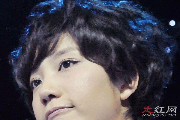 李霄云怎么销声匿迹了 是被公司封杀了