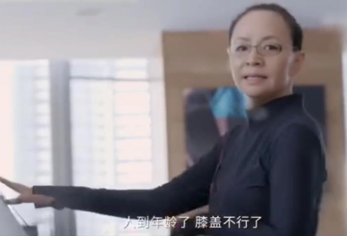 英达老婆梁欢照片 三任妻子无缝对接很玩味