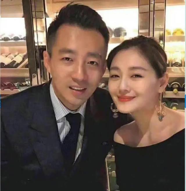 大s离婚分的财产 都是有钱人几个亿还是有的