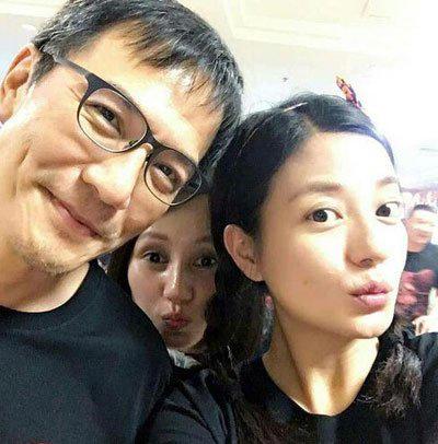 赵薇日本军装照事件 后来被一些过激的粉丝泼粪