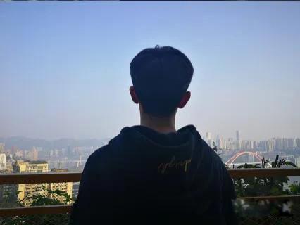 异地恋男朋友有生理需求怎么办 那就把异地解决掉