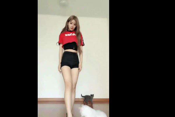 惠子陌陌直播打擦边球事件 为什么会离开陌陌呢