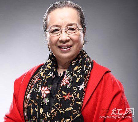 李明启潘长江什么关系 传出她是潘长江妈妈