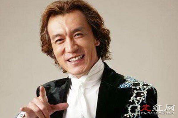 李咏退出央视原因 时常去美国是去治病的