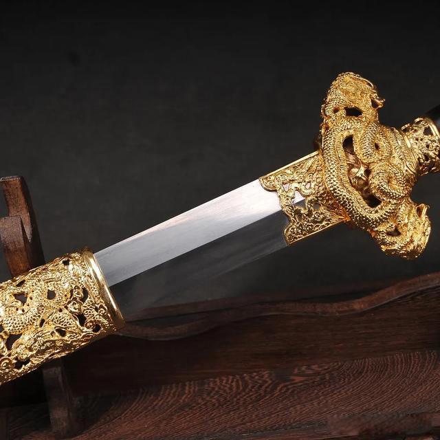 孙殿英历史解密全记录 他是如何盗墓的