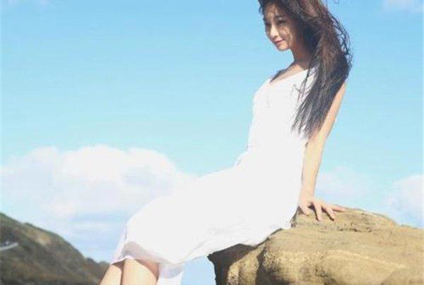 戚蓝尹黑历史有哪些 已经结婚老公是若风