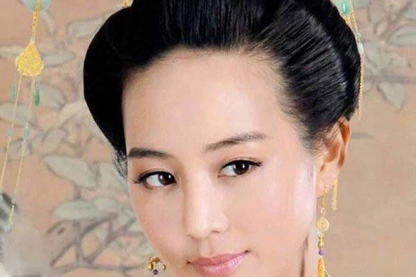 张钧甯怎么读 流鼻涕事件让她人气大涨