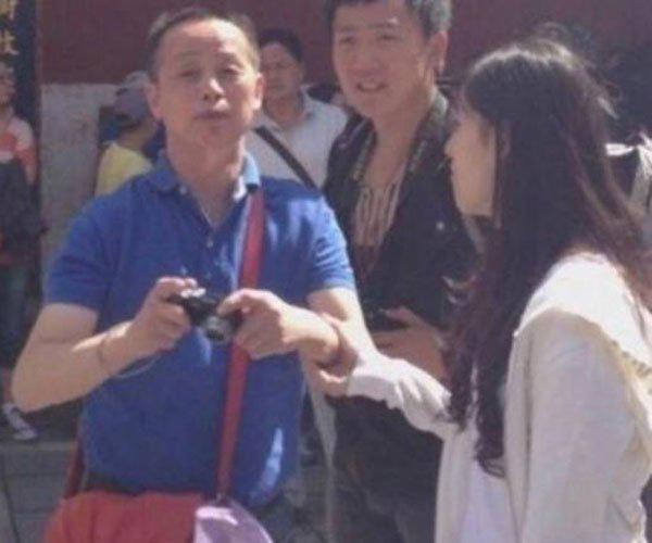 章泽天父亲是南京首富 不依附刘强东依然是个出色的女人