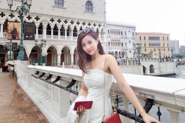 球球纪文君个人资料 腿腿去世后成为六点半新女台柱