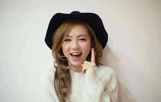 邓紫棋个人简历资料 小小的身躯却有野性唱法