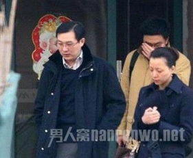 董卿老公是谁什么身份 康辉与董卿是什么关系