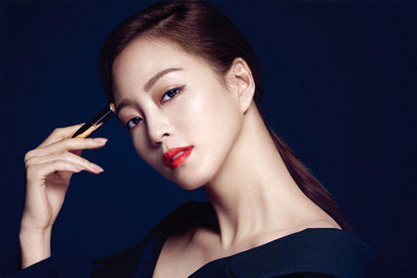 韩艺瑟男友是牛郎？ 罢演事件而一度遭到封杀