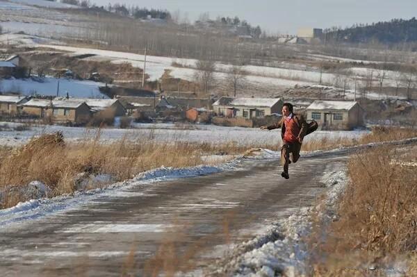 树先生讲的到底是什么故事 社会底层卑微者的孤独和无助