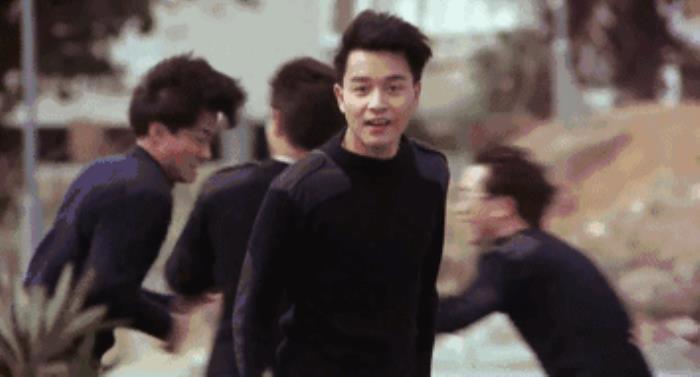 张国荣双性恋是如何产生的 和唐鹤德是恋人吗