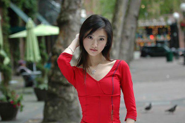 景甜和叶的关系 背靠大金主都获得了哪些好资源