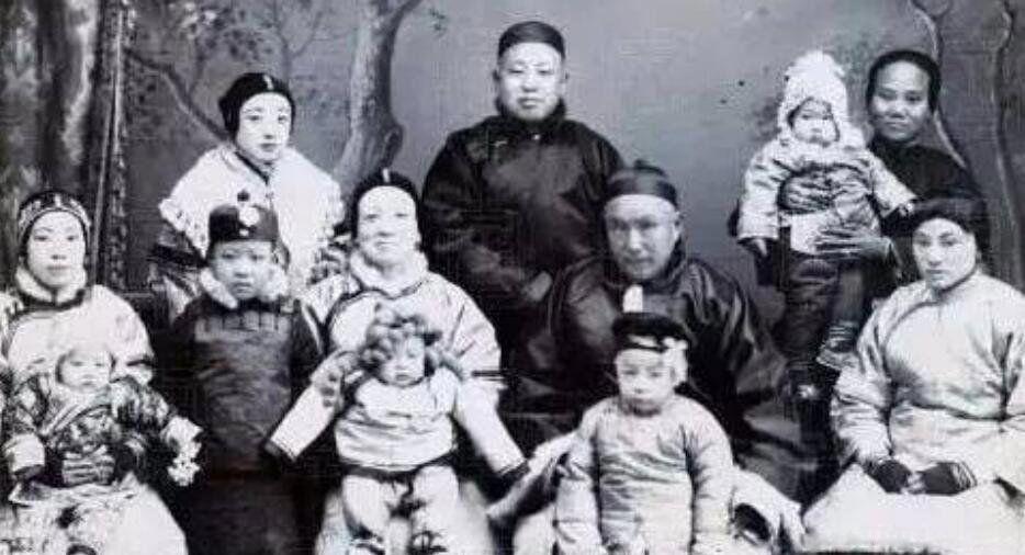 古代一夫多妻制晚上睡觉怎么分配 女人够吗是怎样生活的