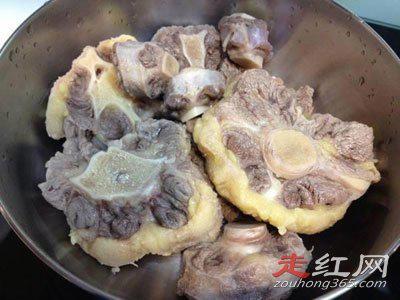 男人吃了牛鞭怎么样效果如何 女人吃牛鞭有什么反应