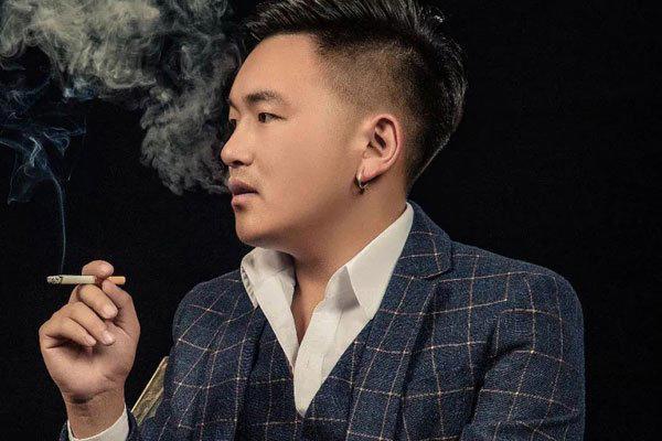 阿果吉曲的故事 海来阿木创作的背景是什么