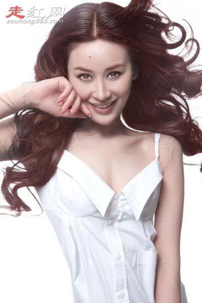 女演员周扬个人资料简介 整容前后对比照片怎么回事