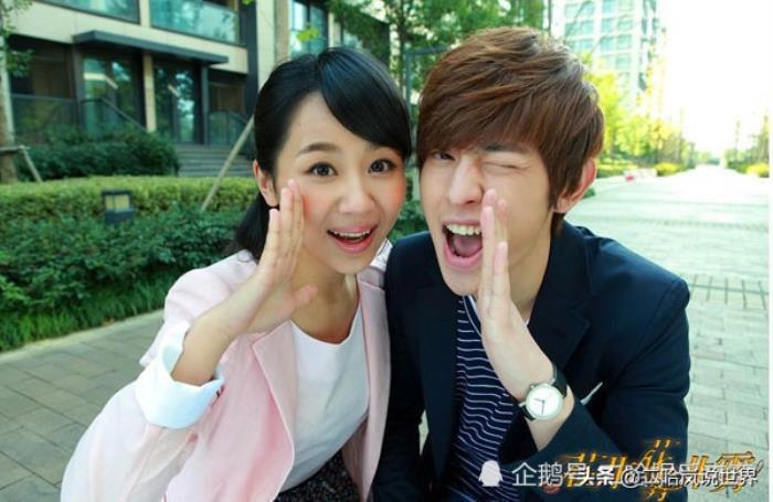 邓伦小时候一家的全家福 一家三口现实中的照片